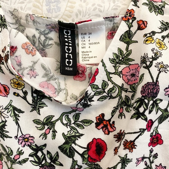 Divided H&M summer floral mini sundress, white - Picture 2 of 9